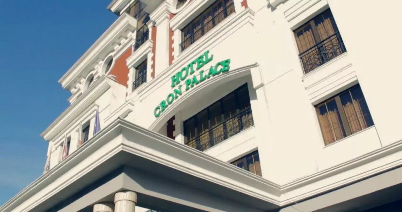 CRONPALACE_SHABAVIZ (7).jpg